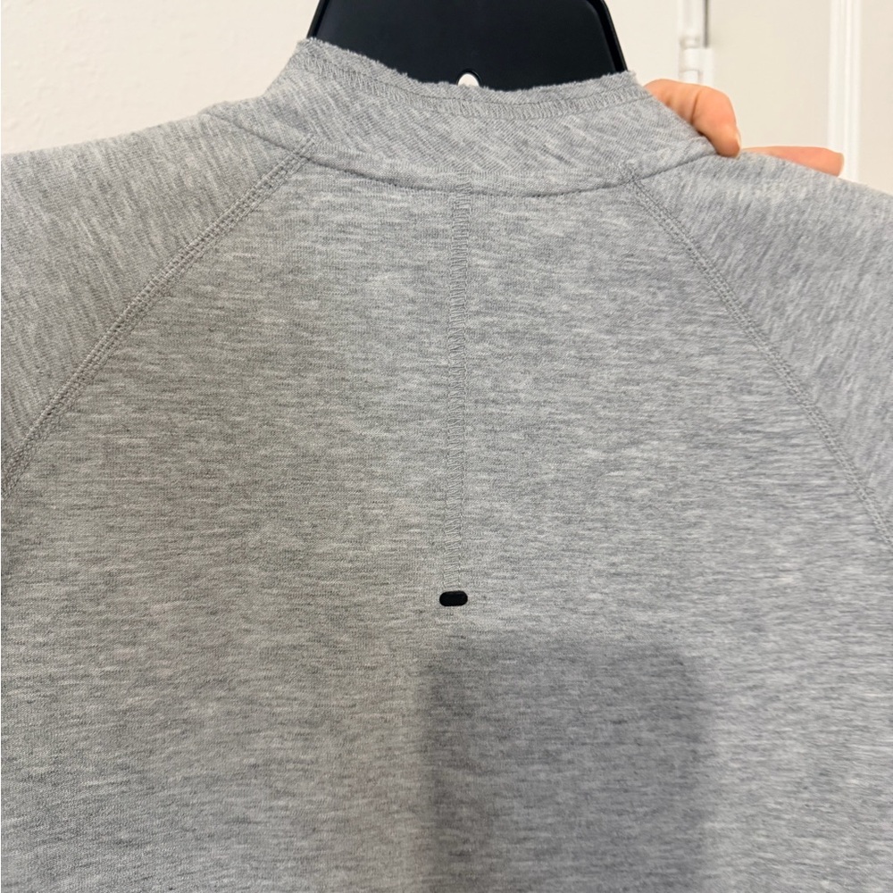 Nike Heather Gray Crewneck Top - Picture 5 of 5